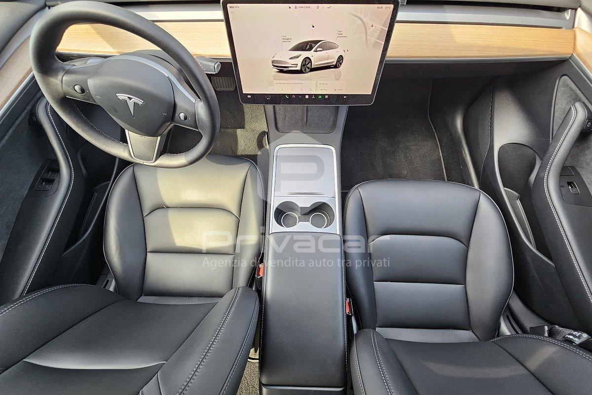 TESLA Model 3 RWD