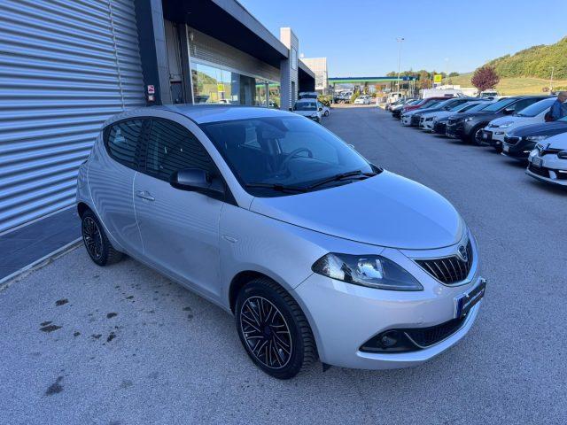 LANCIA Ypsilon 1.0 FireFly 5p Hybrid Ecochic Gold IVA ESPOSTA