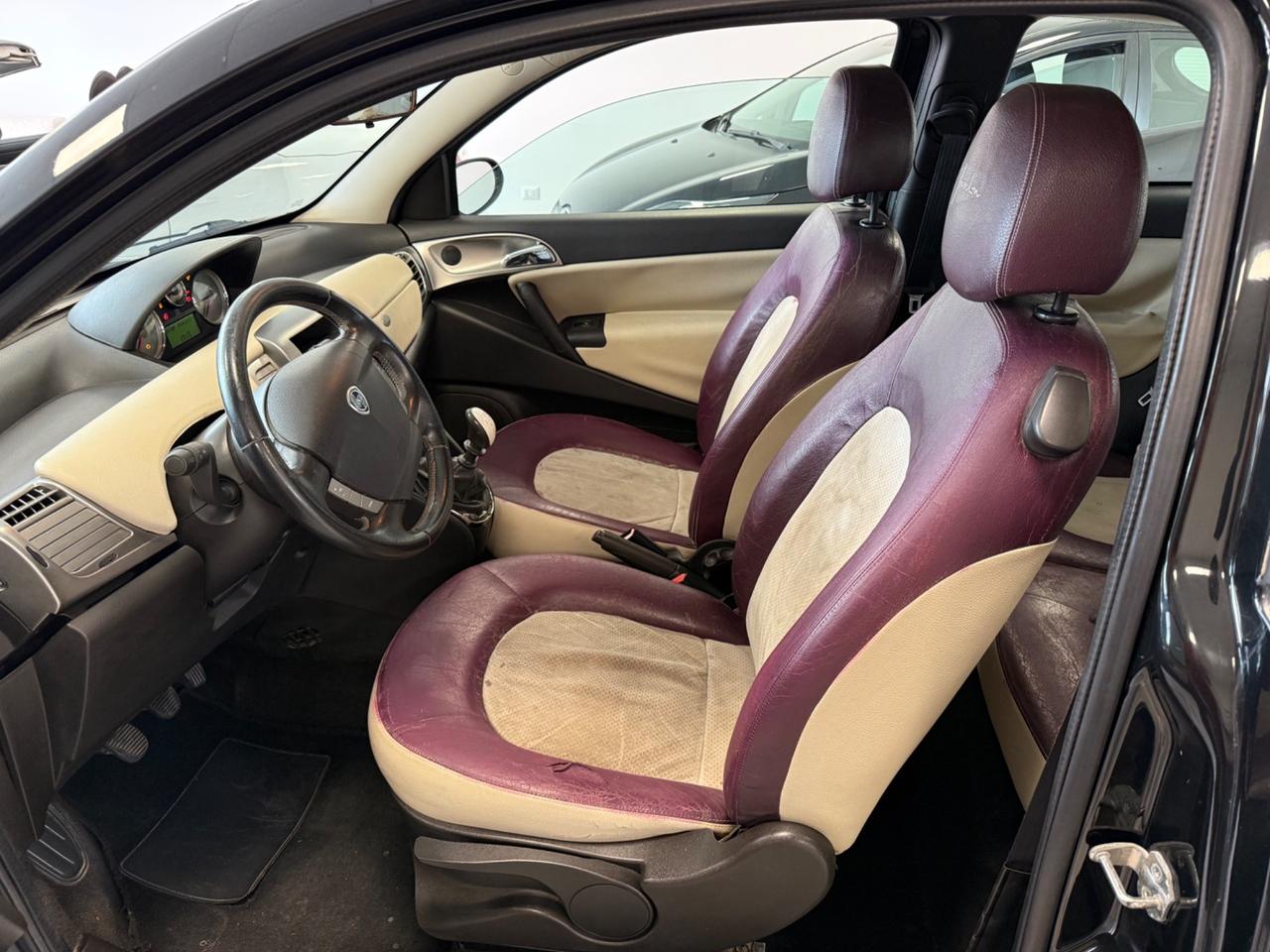 Lancia Ypsilon 1.2 Platino