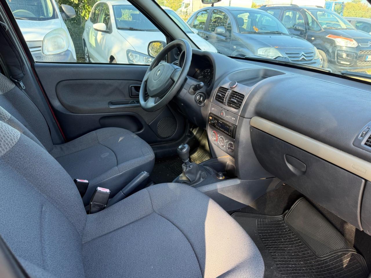 Renault Clio 1.2 16V cat 5 porte Confort Dynamique