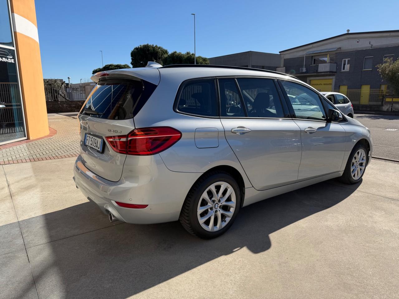 Bmw 2er Active Tourer 220d Sport aut.