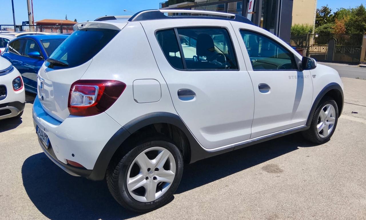 Dacia Sandero Stepway GPL 1 PROPRIETARIO
