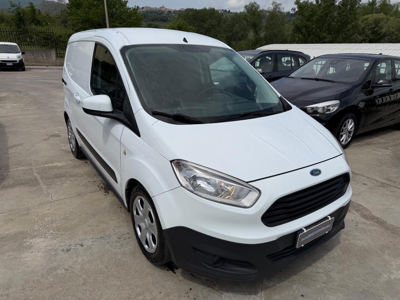 Ford Transit Courier 1.5 TDCi 75CV Van Entry