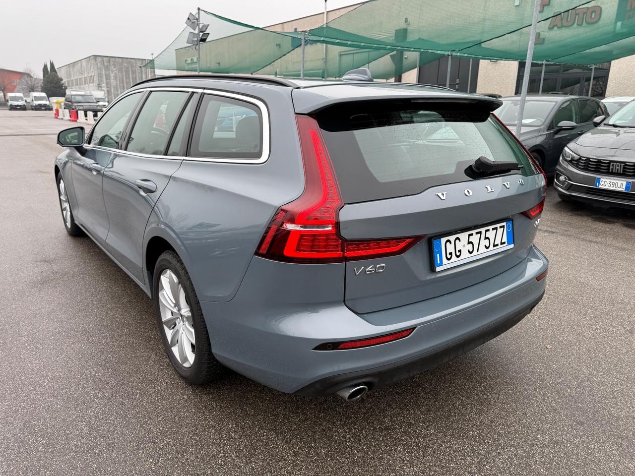 Volvo V60 B4 2.0 197 CV Geartronic Momentum Business Pro