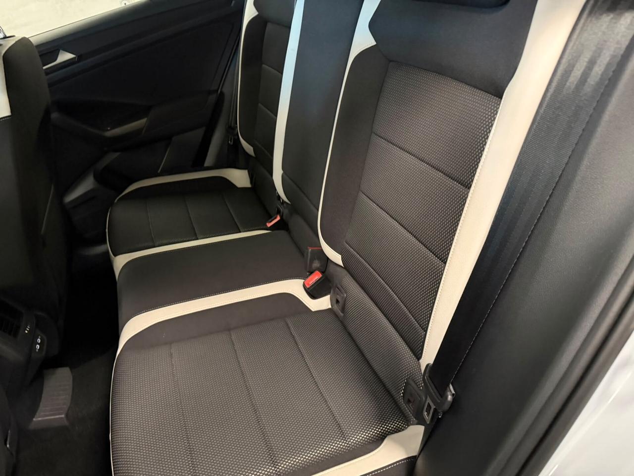 Volkswagen T-Roc 2.0 TDI SCR 150 CV DSG 4MOTION Business BlueMot. Tech.