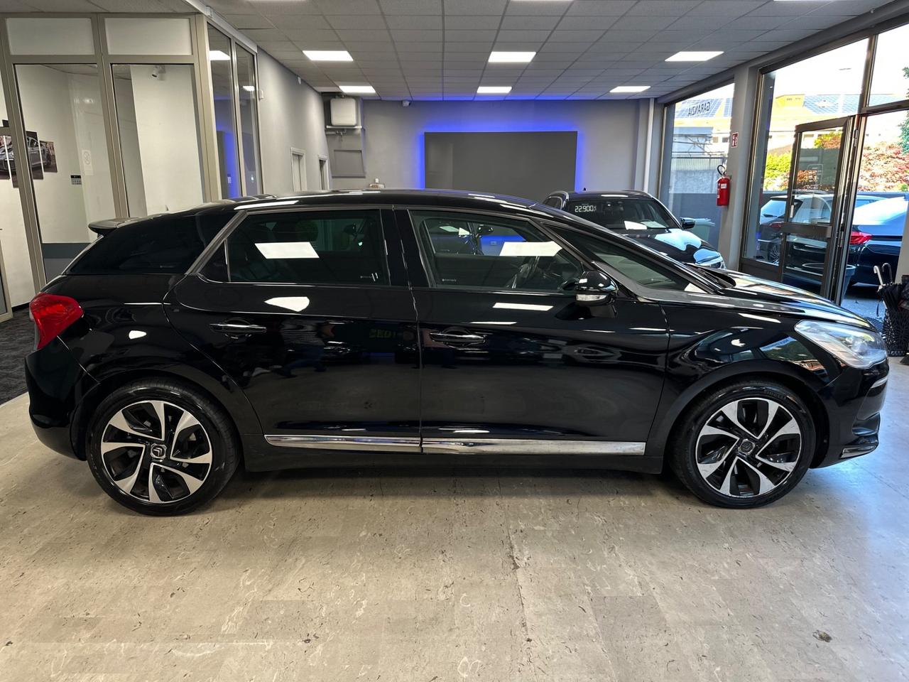 Ds DS5 DS 5 BlueHDi 180 S&S EAT6 Sport Chic
