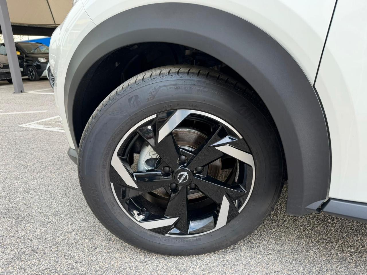 Nissan Juke 1.0 DIG-T 114 CV N-Connecta