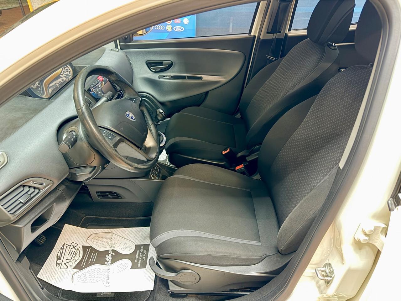 Lancia Ypsilon 1.2benz 69cv Neopat E6