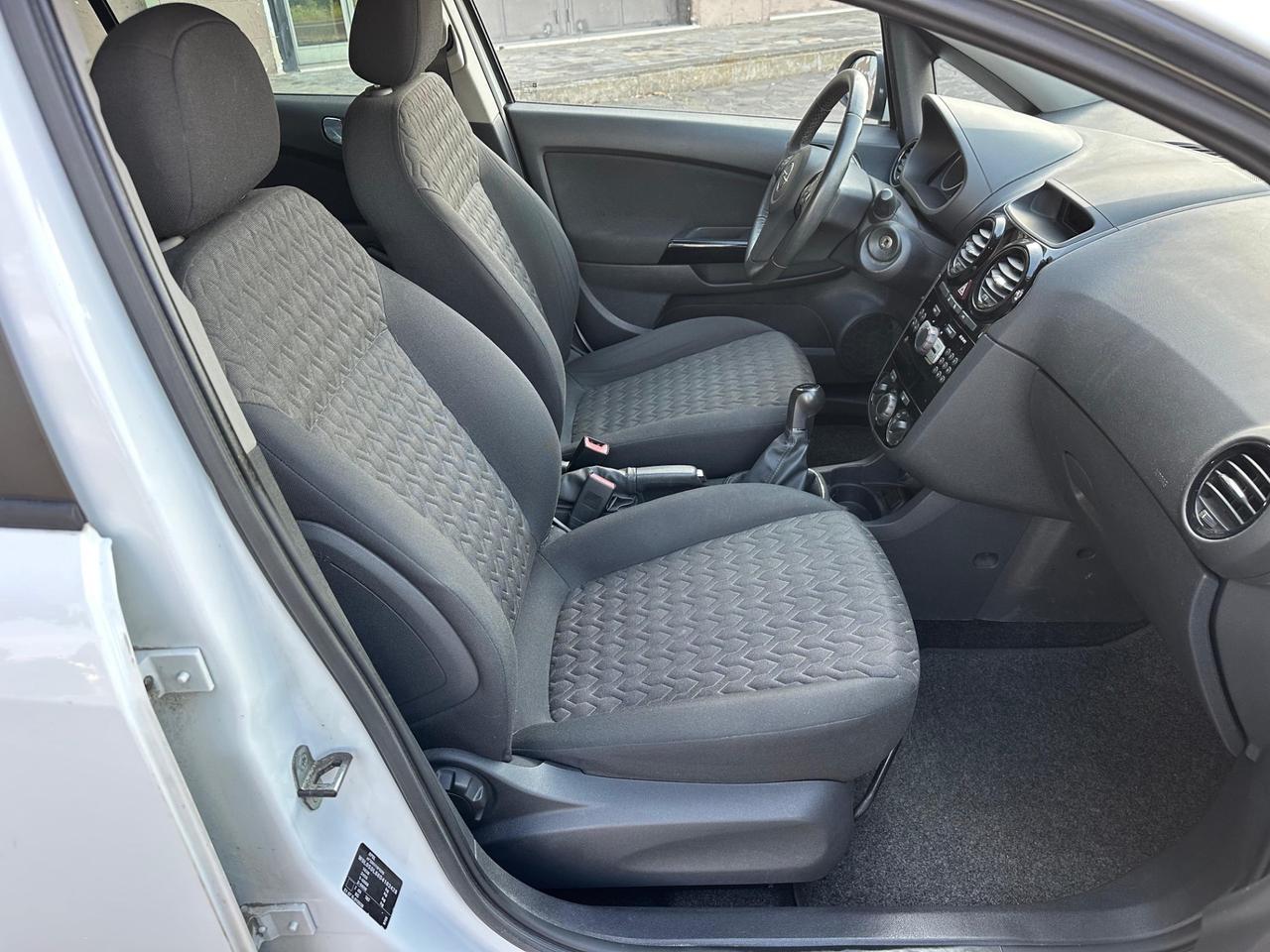 Opel Corsa 1.2 85CV 5 porte GPL-TECH Edition