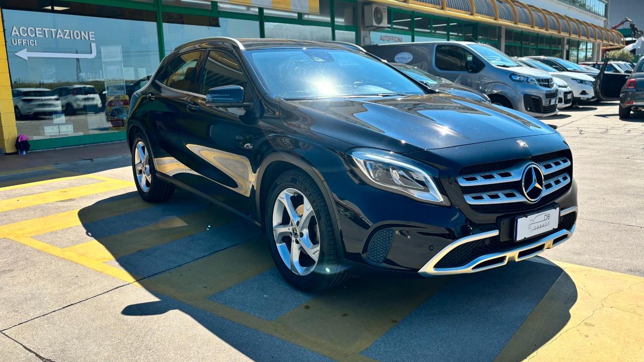 Mercedes-benz GLA 180 Premium
