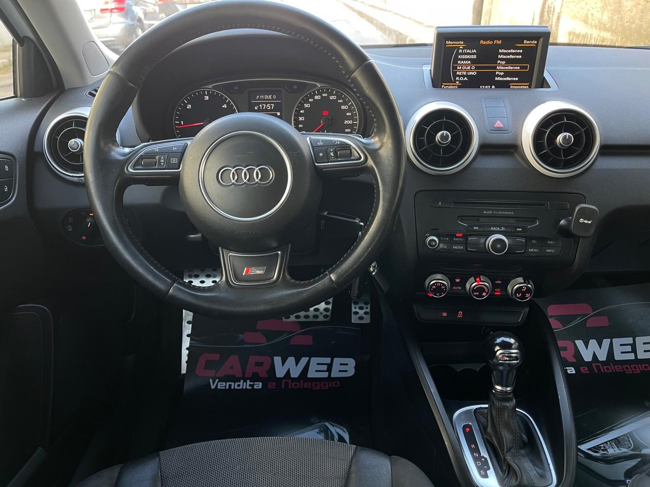 AUDI A1 1.6 tdi S-LINE 2014