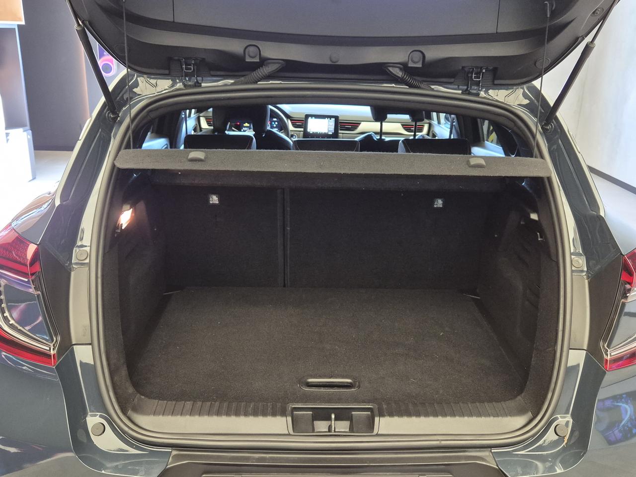 RENAULT Captur II 2019 - Captur 1.6 E-Tech full hybrid E-Tech Engineered 145cv auto