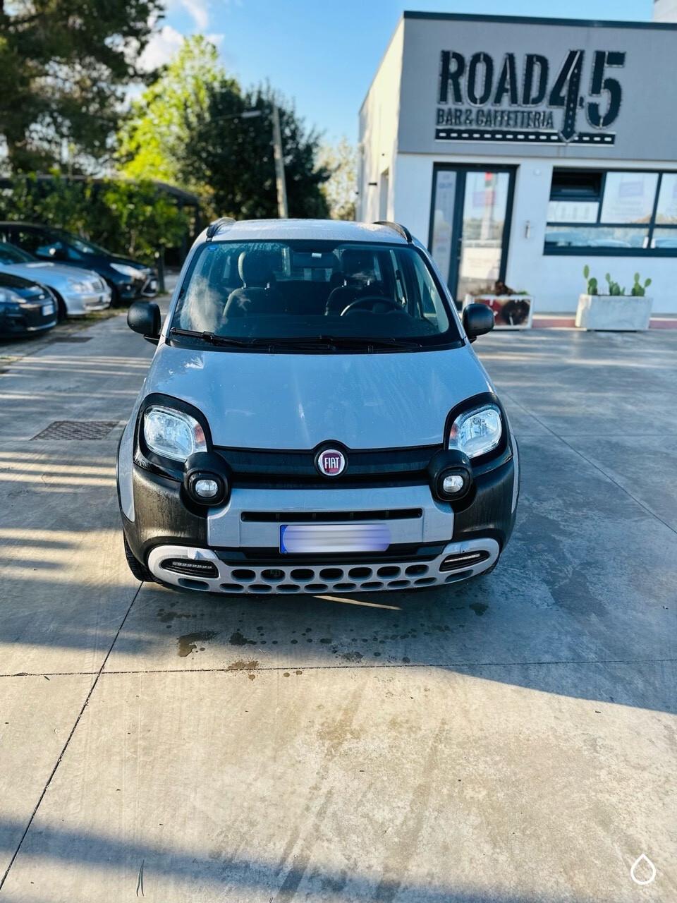 Fiat panda city Cross 1.2 benz - 2019