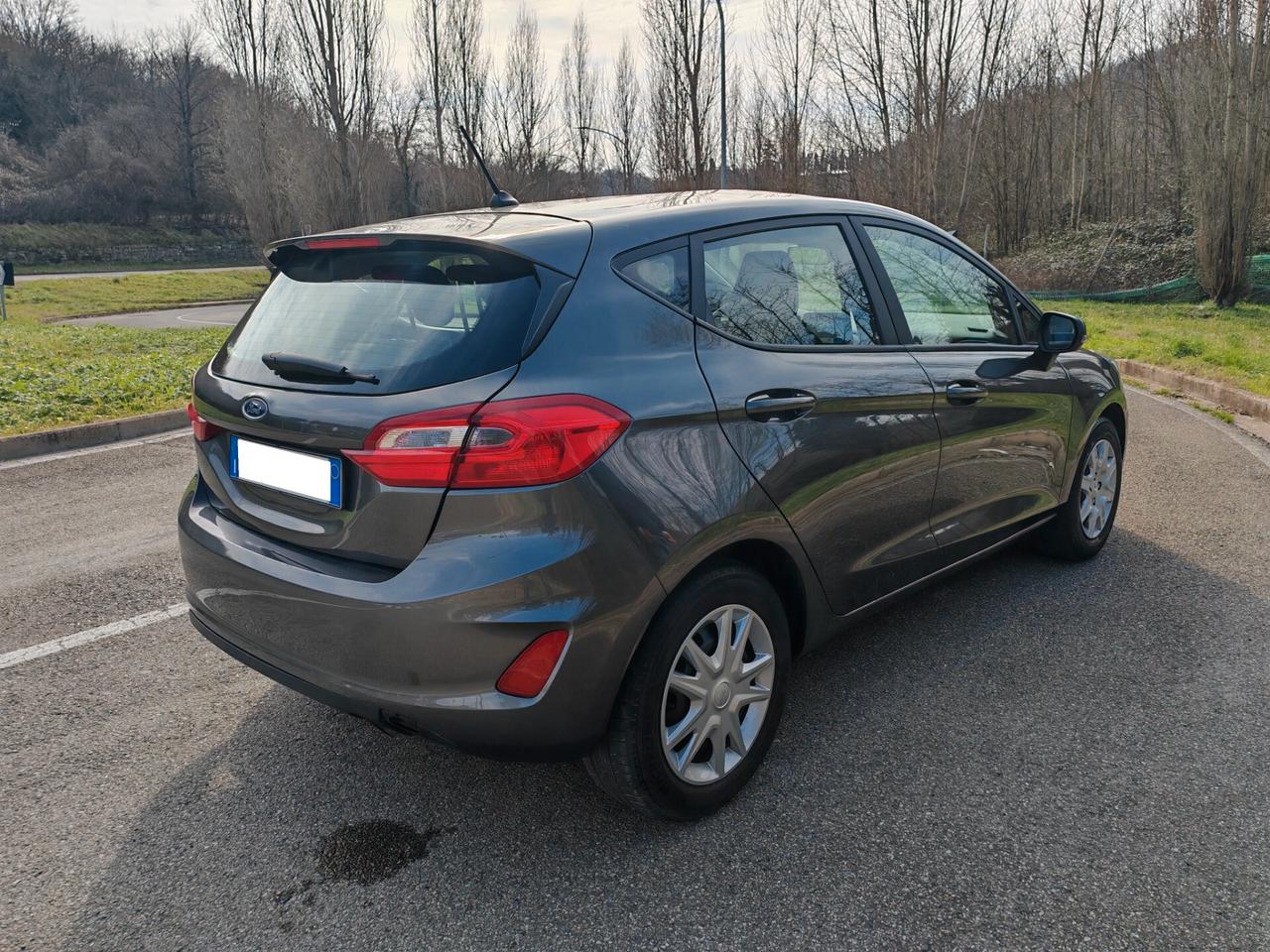 Ford Fiesta KM 25.000 incidentata