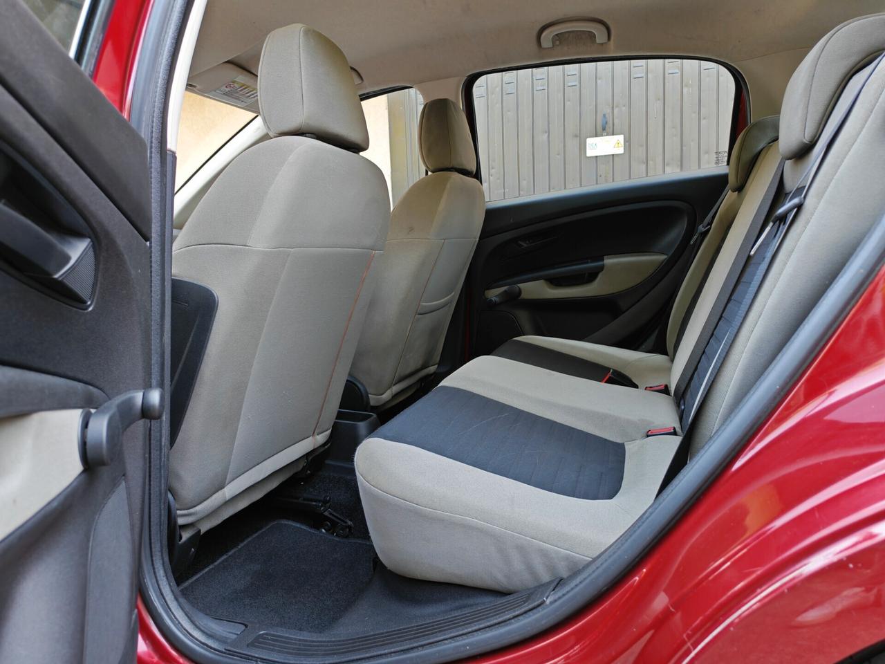 Fiat G. Punto 1.2 BENZINA 65cv / 98.000km / Neop.