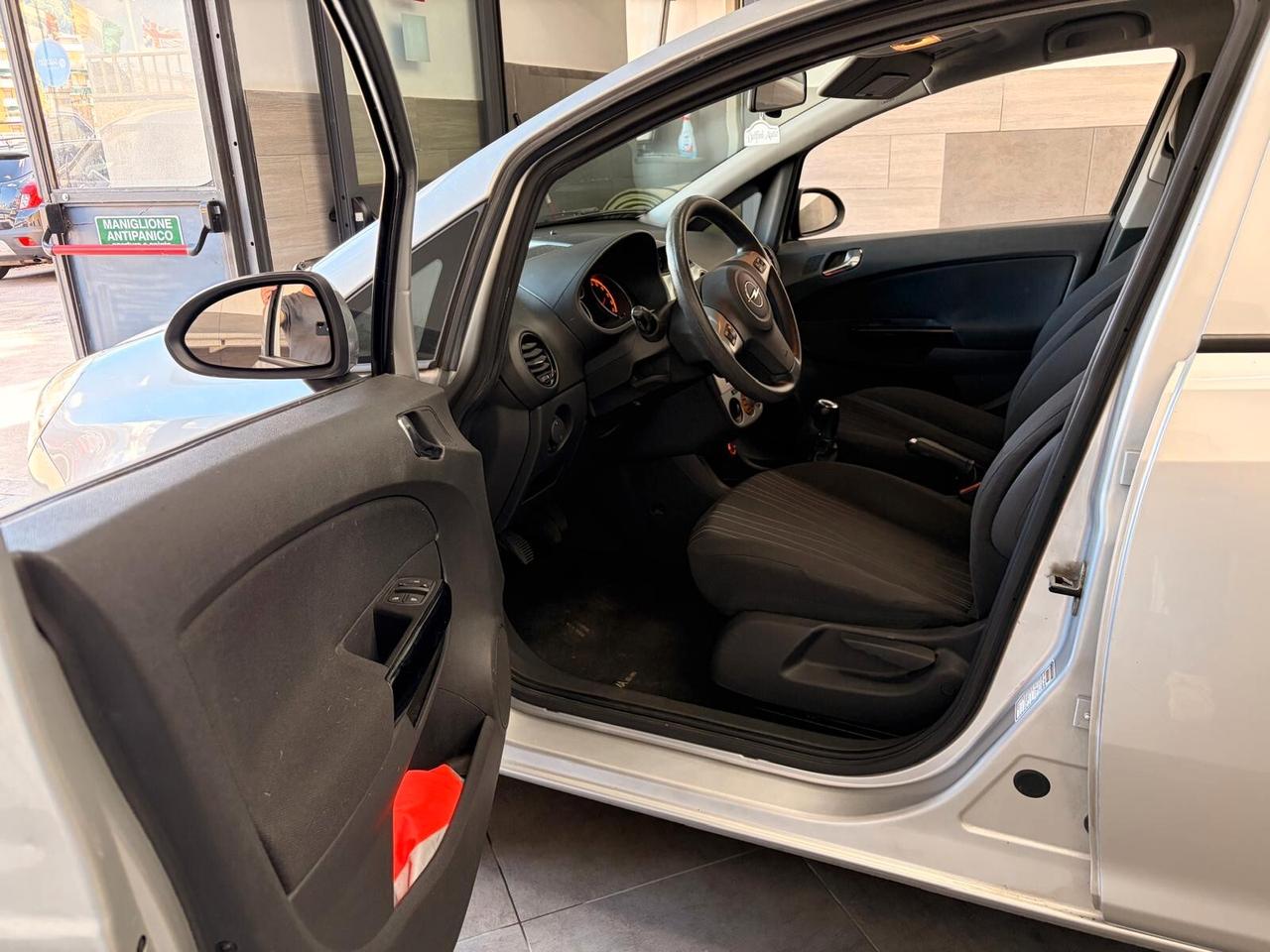 Opel Corsa 1.0 12V 5 porte Enjoy