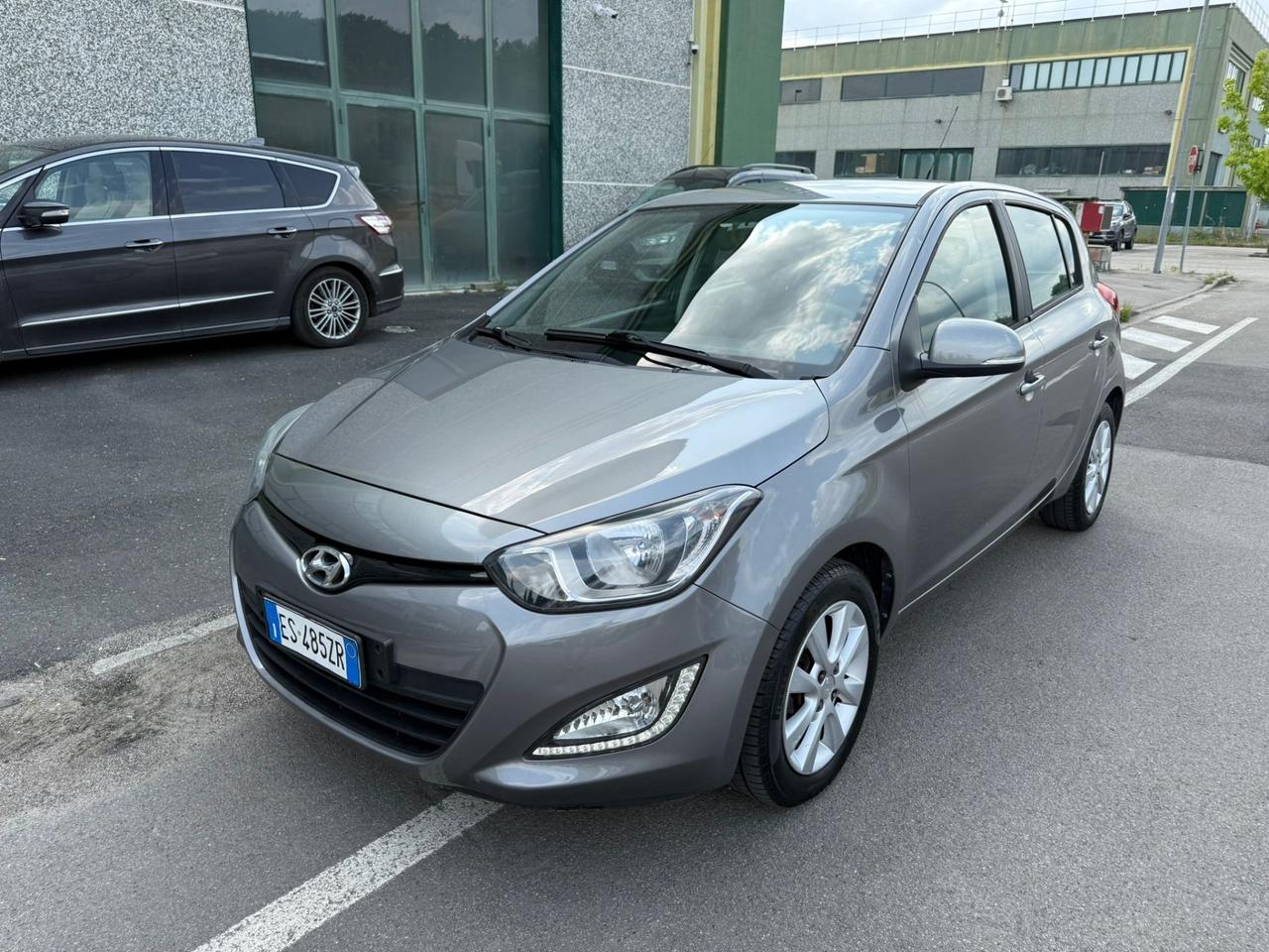 Hyundai i20 1.2 5p. 2013 137.000 KM