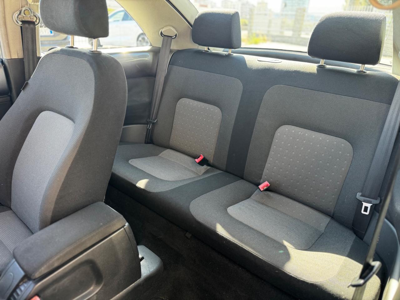 Volkswagen New Beetle 1.6 benzina 2007