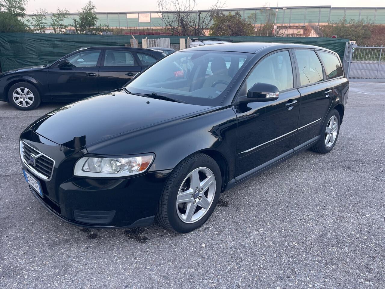 Volvo V50 D4 Geartronic R-design