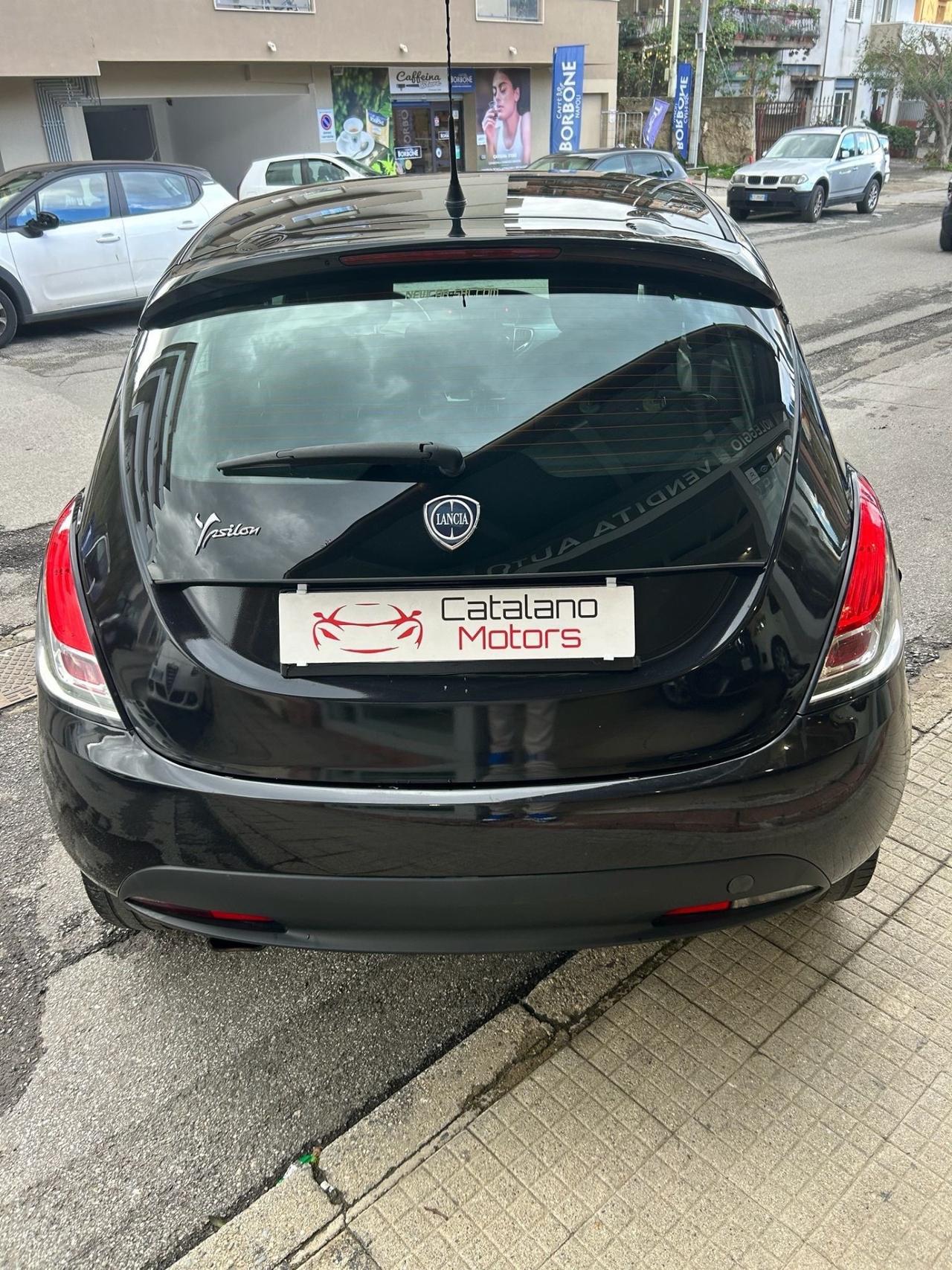 Lancia Ypsilon 1.3 MJT 16V 95 CV 5 porte S&S Silver