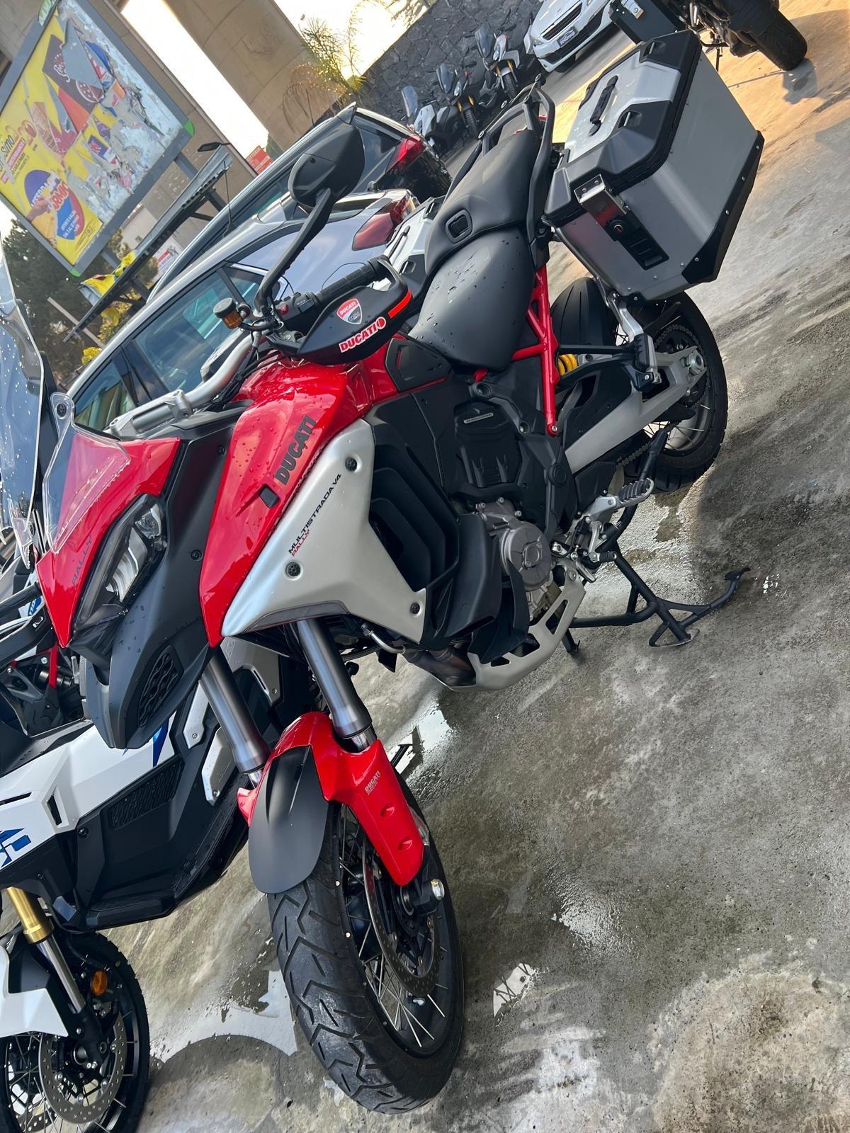 Ducati Multistrada V4 RALLY