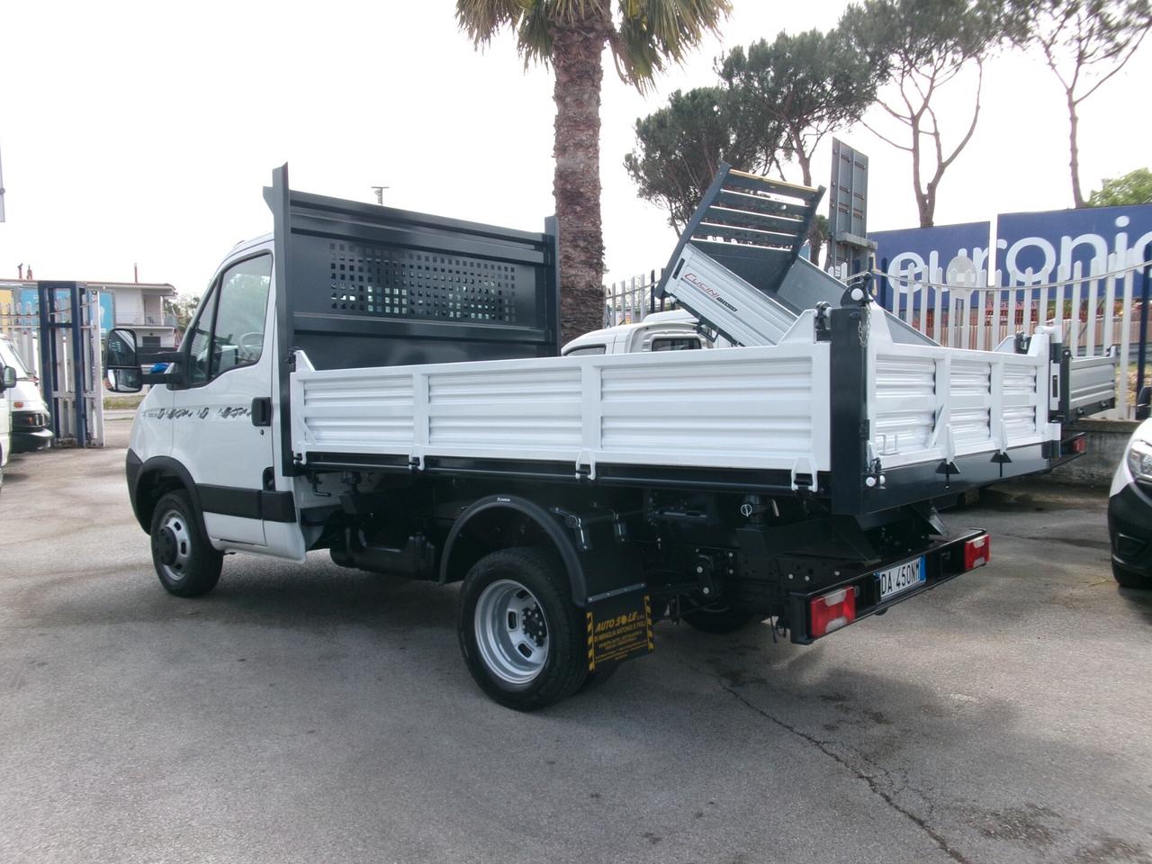 Iveco Daily 35C18 3000 180CV E4 RIBALTABILE TRILATERALE NUOVO 195000 KM