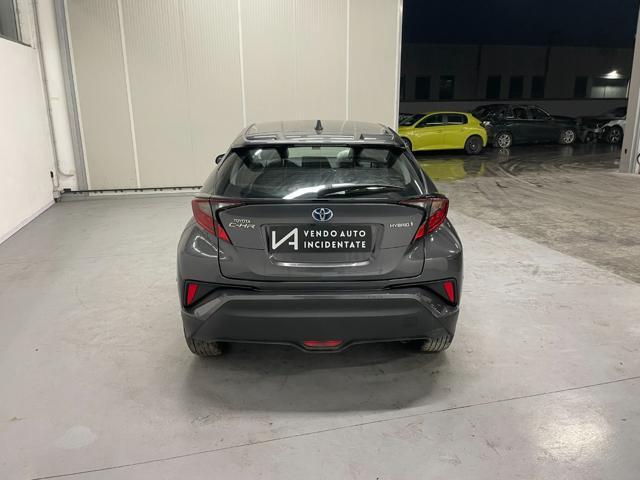 TOYOTA C-HR 1.8 HYBRID E-CVT BUSINESS