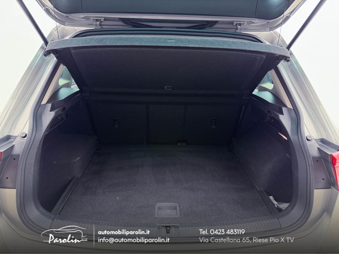 Volkswagen Tiguan 1.6 tdi Sport R-Line LED-CarPlay-19''