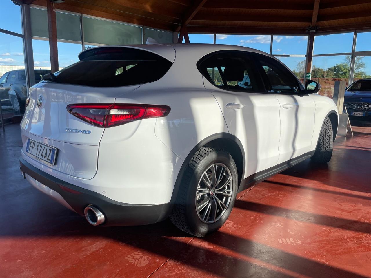 Alfa Romeo Stelvio 2.2 Turbodiesel 150 CV AT8 RWD Super