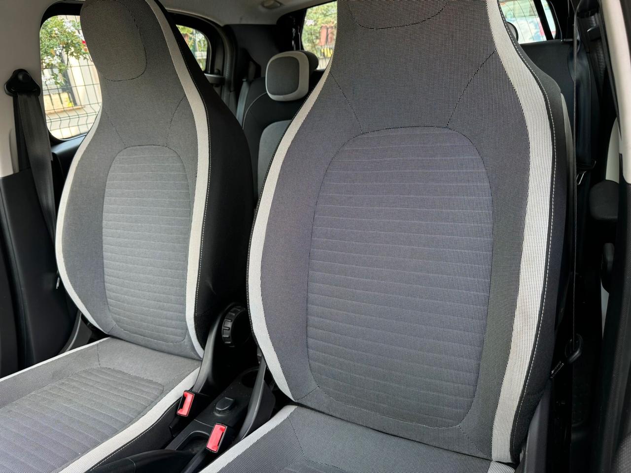 Renault Twingo SCe Zen LIMITED