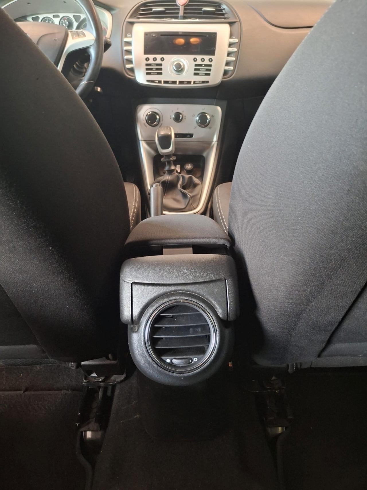 Lancia Delta 1.6 mjt Platino 120cv*NEOPATENTATI