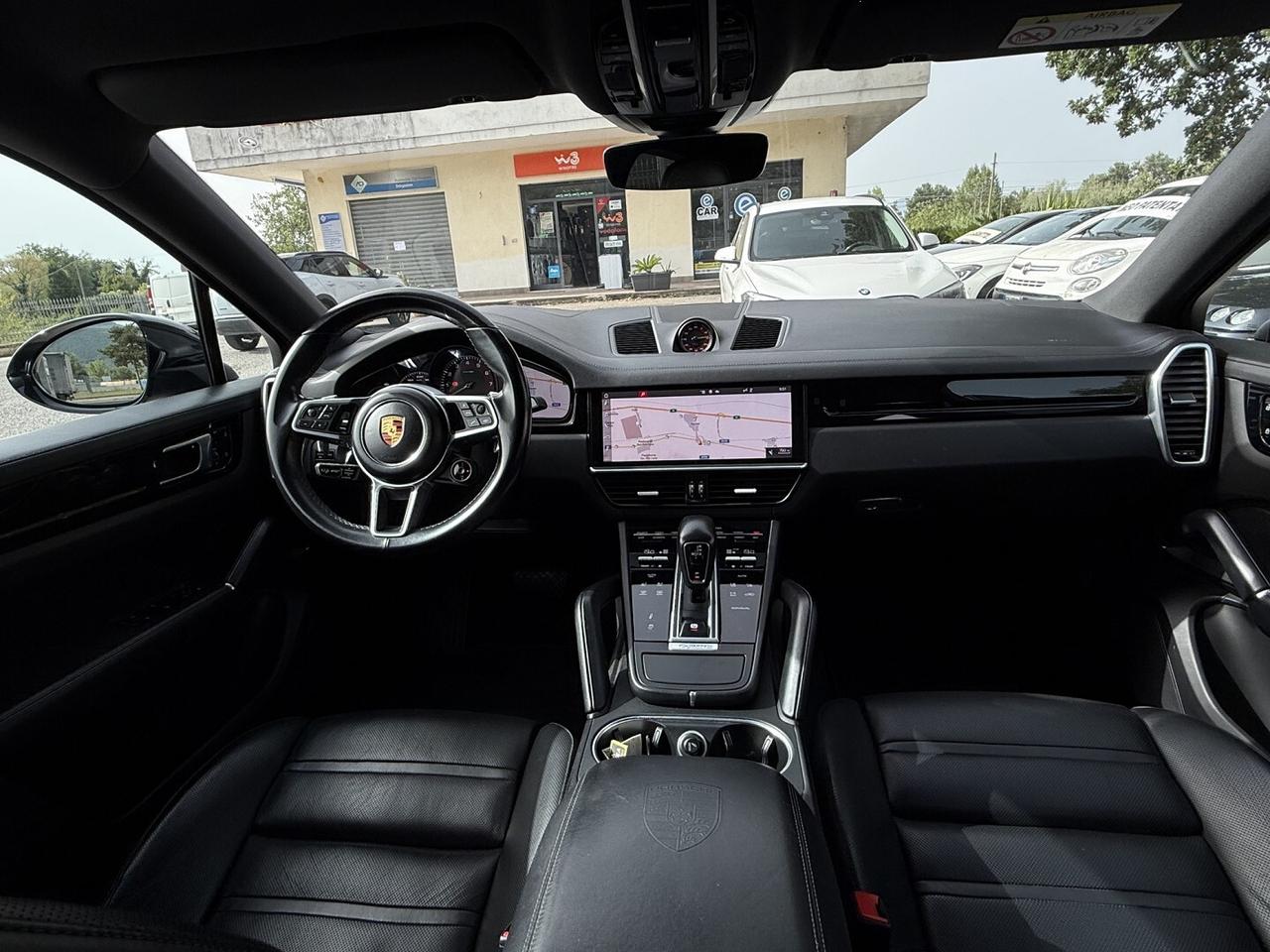 PORSCHE CAYENNE COUPE GTS SPORT CHRONO E-HYBRID