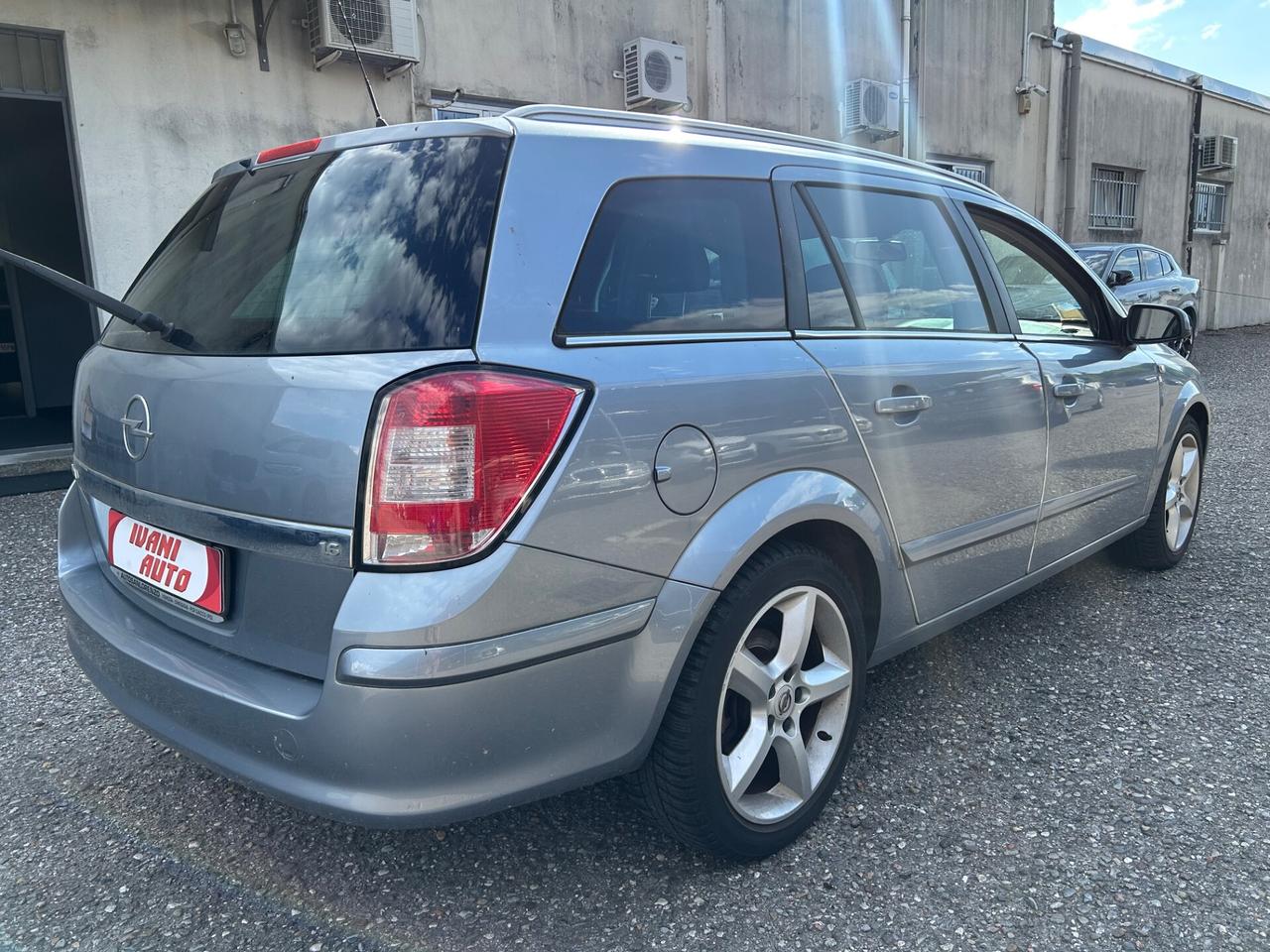Opel Astra 1.6 16V VVT Station Wagon Enjoy