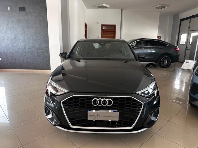Audi A3 Sedan 35 TFSI S tronic Business Advanced