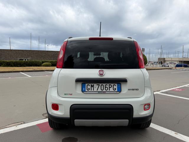 FIAT Panda 1.0 HYBRID CITY LIFE+CLIMATRONIC+SCHERMO+5POSTI