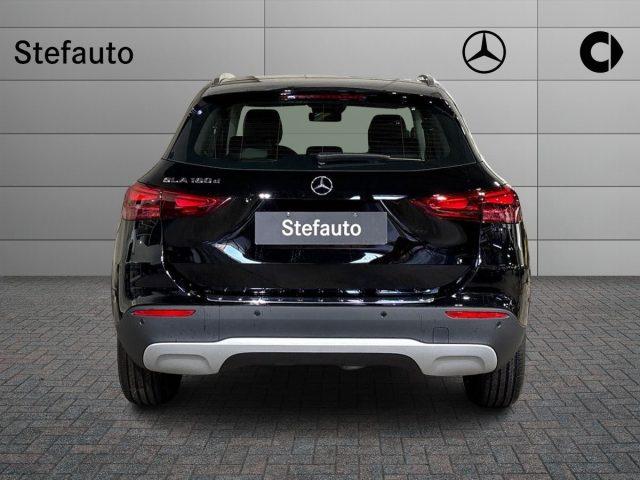 MERCEDES-BENZ GLA 180 d Automatic Advanced