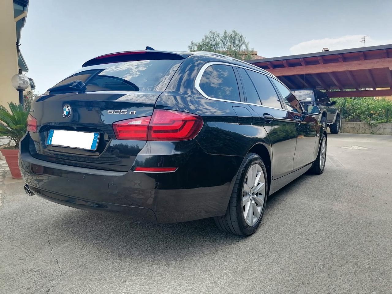 Bmw 525d Touring - xDrive - Luxury