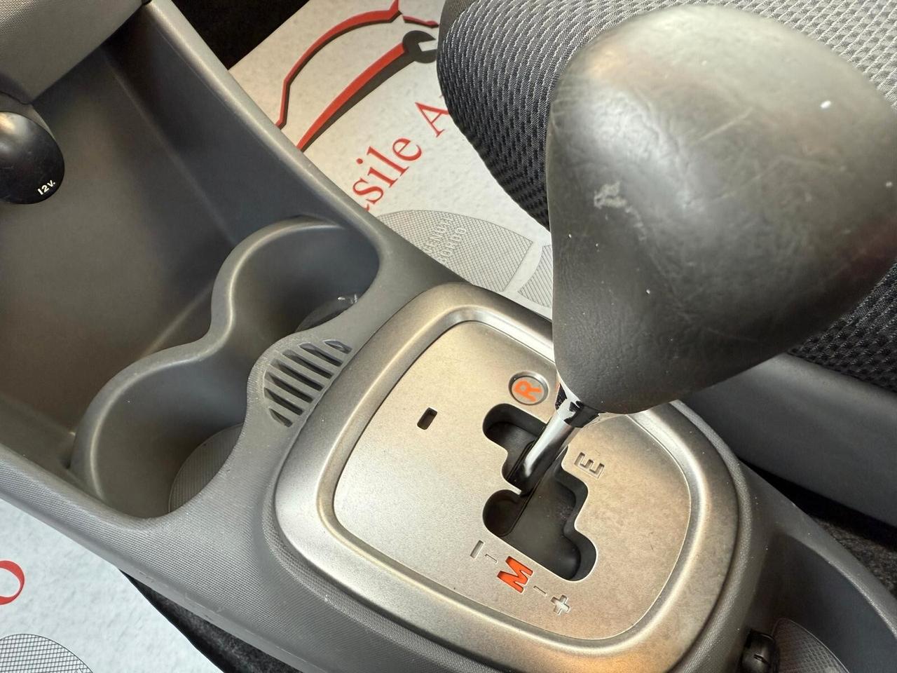 Toyota Aygo 1.0 12V VVT-i 5 porte Sol - AUTOMATICA