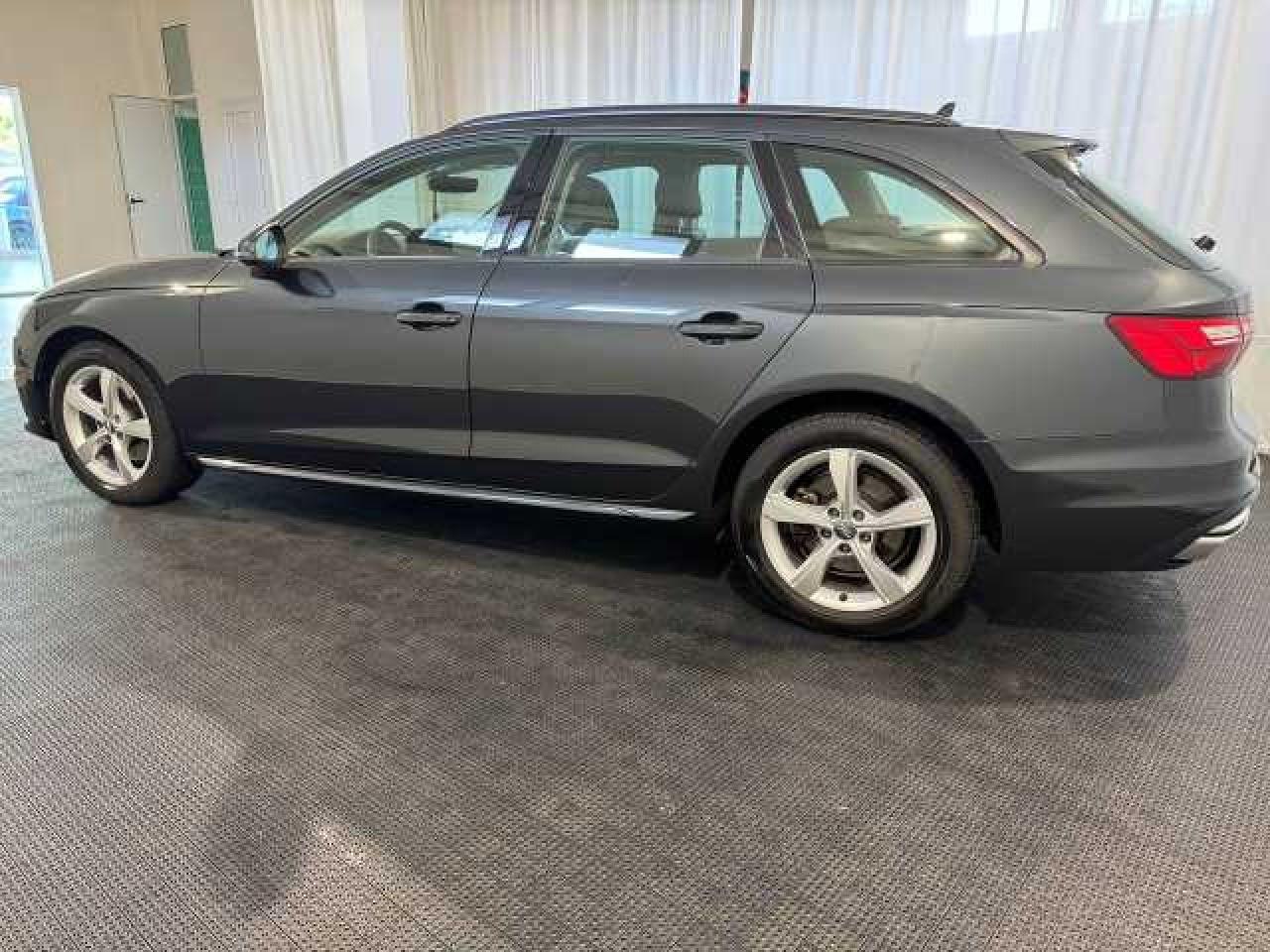 Audi A4 Avant 35 2.0 tdi mhev Business Advanced 163cv s-tronic