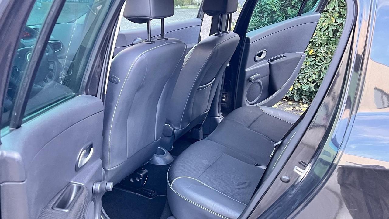 Renault Clio 1.2 16V 5 porte Le Iene Unico proprietario ok neo patentati