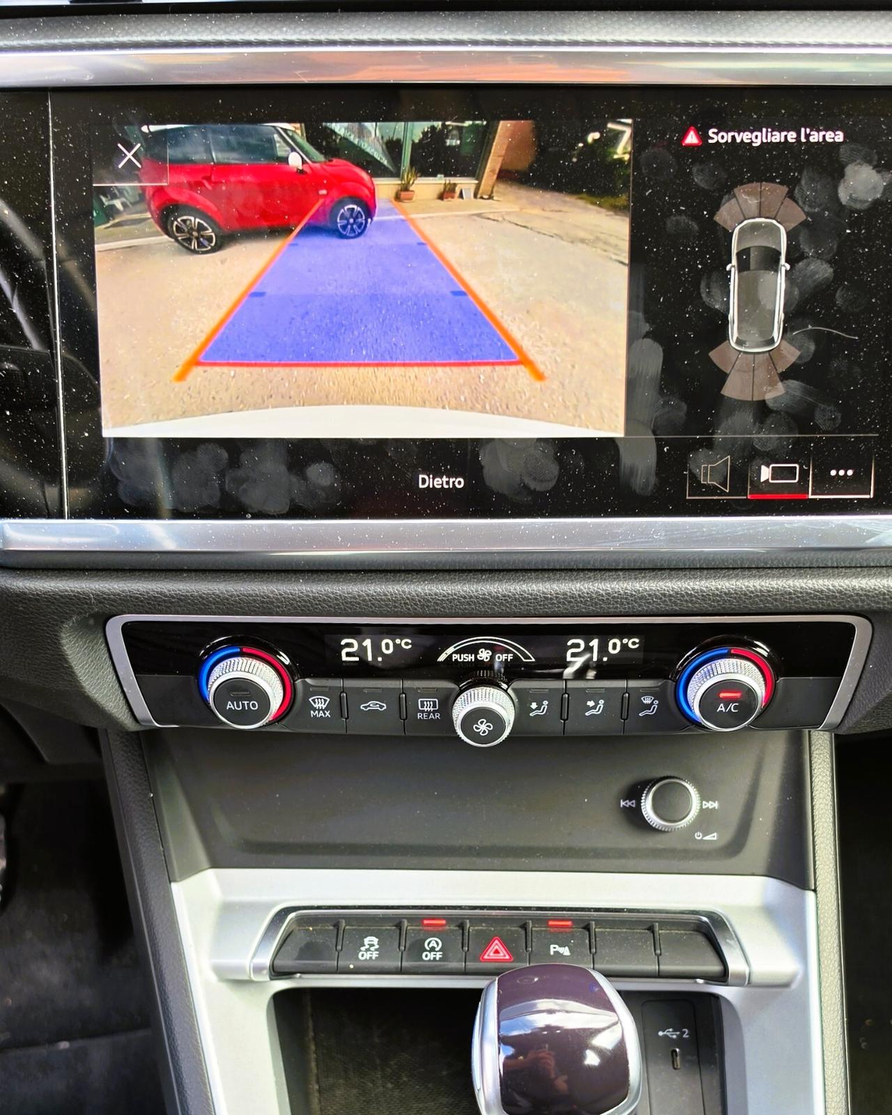Audi Q3 35 TDI quattro S tronic Business