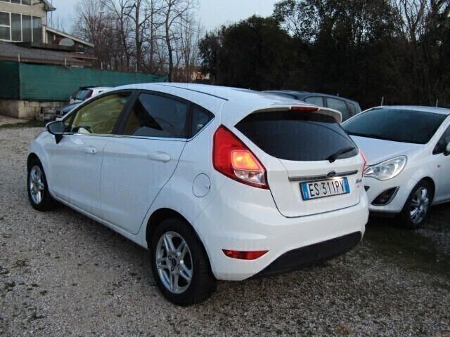 Ford Fiesta 1.4 5 porte Bz.- GPL Business