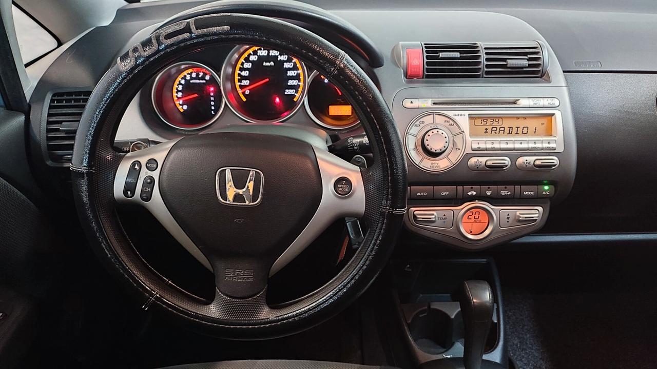 Honda Jazz 1.4 i-DSi 5p. 7 Speed CVT Graph. NEOPATENTATO