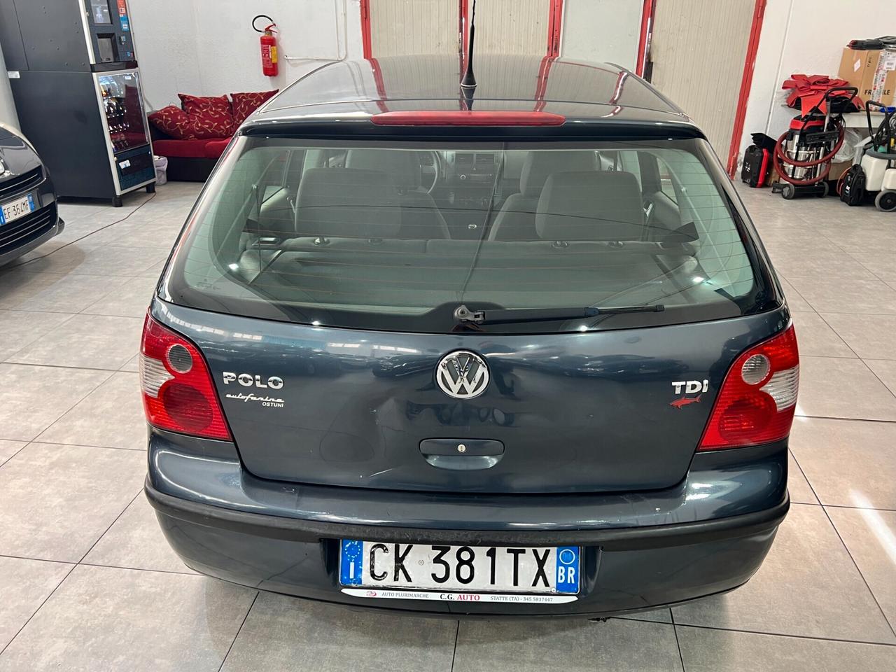 Volkswagen Polo 1.4 75 CV -Trendline - 2004