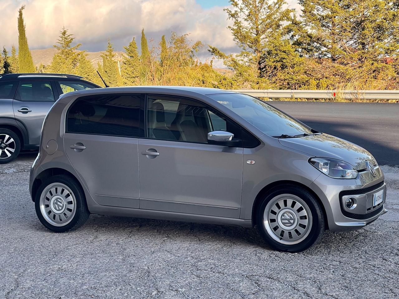 Volkswagen up! 1.0 75 CV 5p. NEOPATENTATI