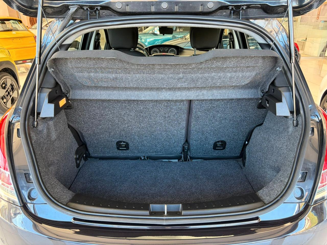 Lancia Ypsilon 1.0 FireFly 5 porte S&S Hybrid Gold