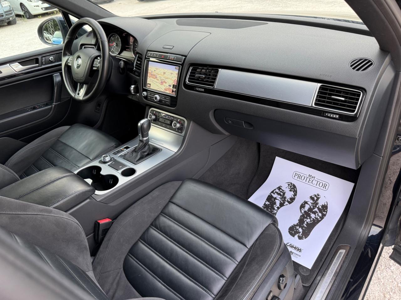 Volkswagen Touareg 3.0 TDI 262 CV R-Line