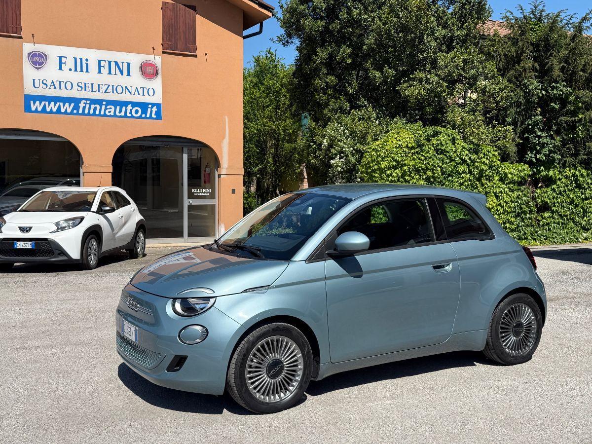FIAT - 500 E - 500 Icon Berlina 42 KW