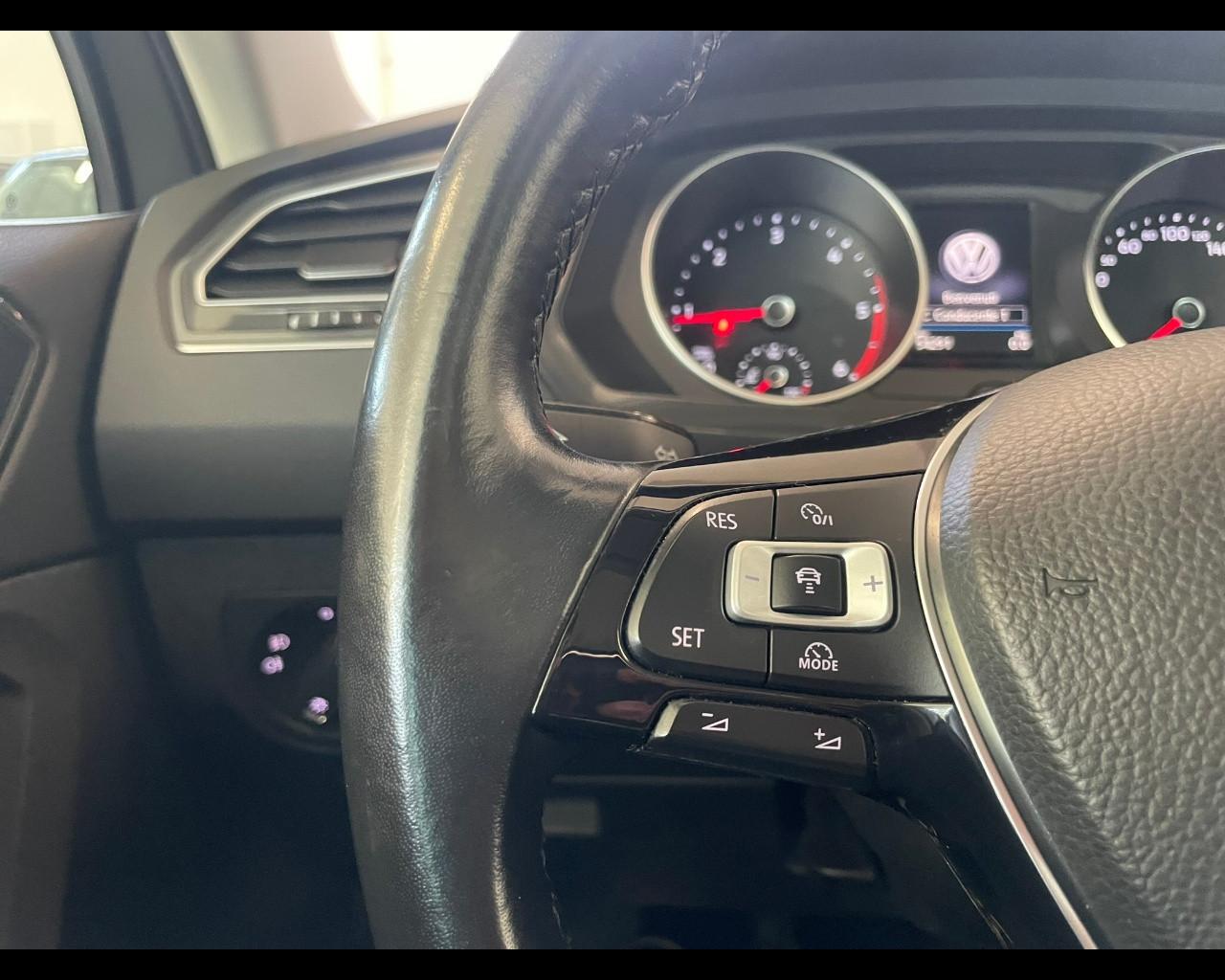 VOLKSWAGEN Tiguan 2ª serie - Tiguan 1.6 TDI SCR Sport BlueMotion Technology