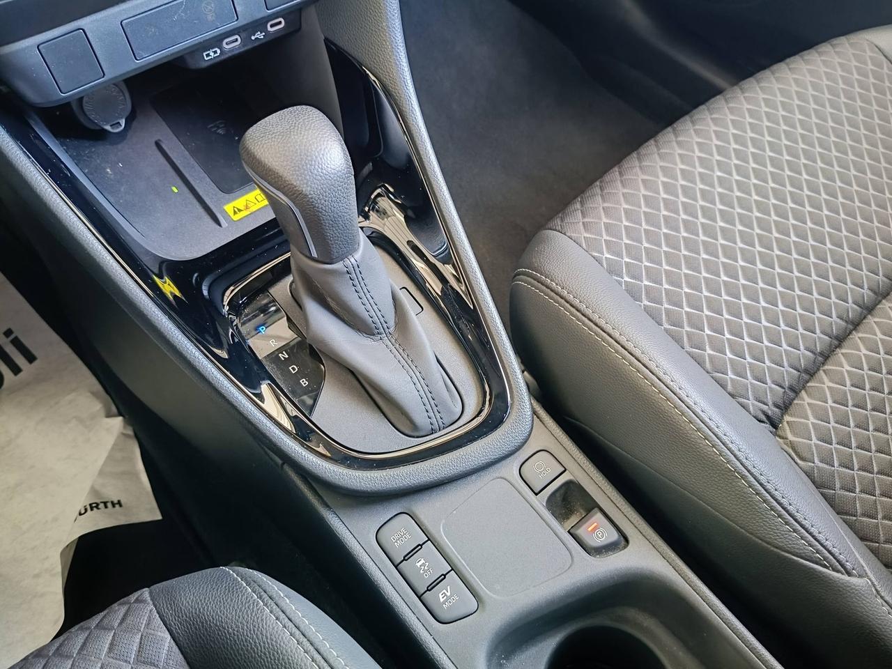TOYOTA Yaris - MC '24